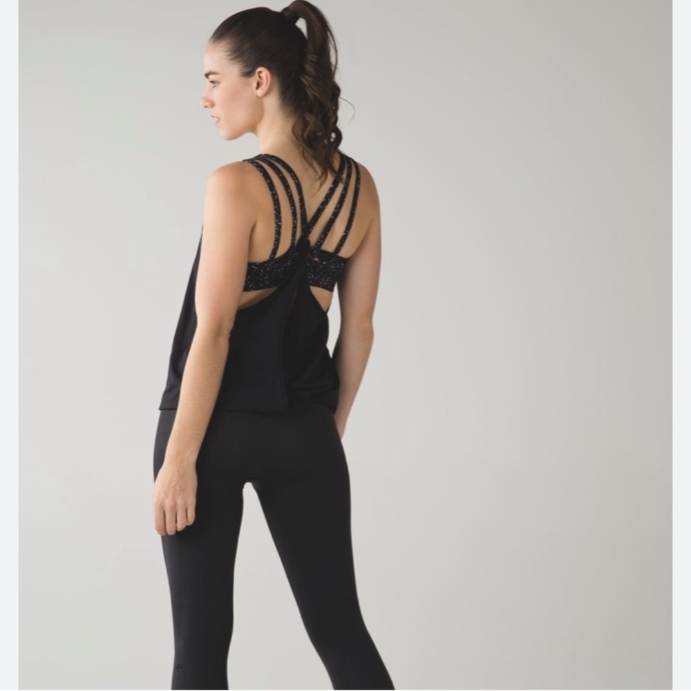 lululemon Nouveau Limits Tank butterfly texture mink berry black